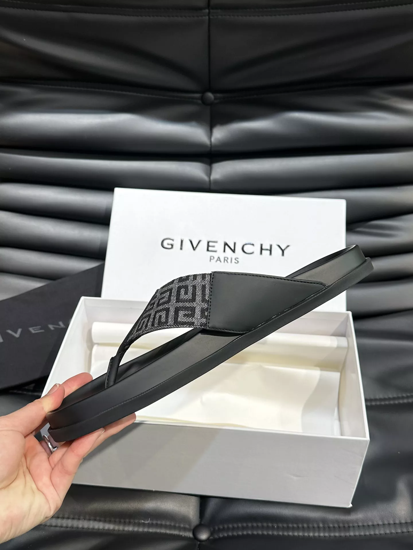 givenchy chaussons pour homme s_12a16b14